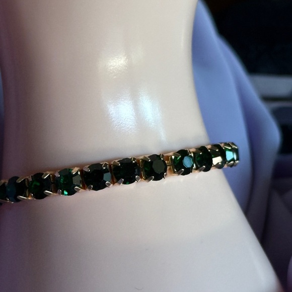 ⚜️ Elegant Bracelet With Deep Green Zirconia 💎🟢 - Picture 4 of 7